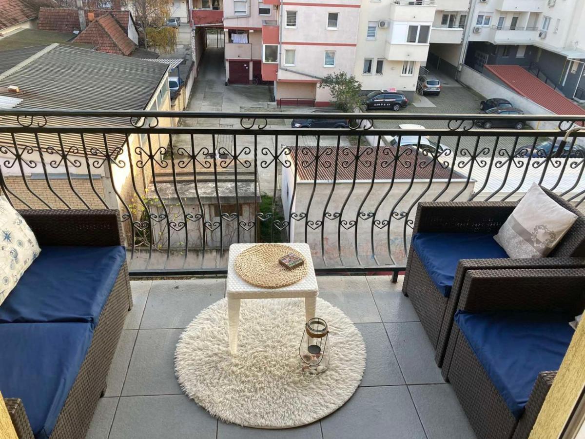 Apartman Anja Novi Sad Bagian luar foto
